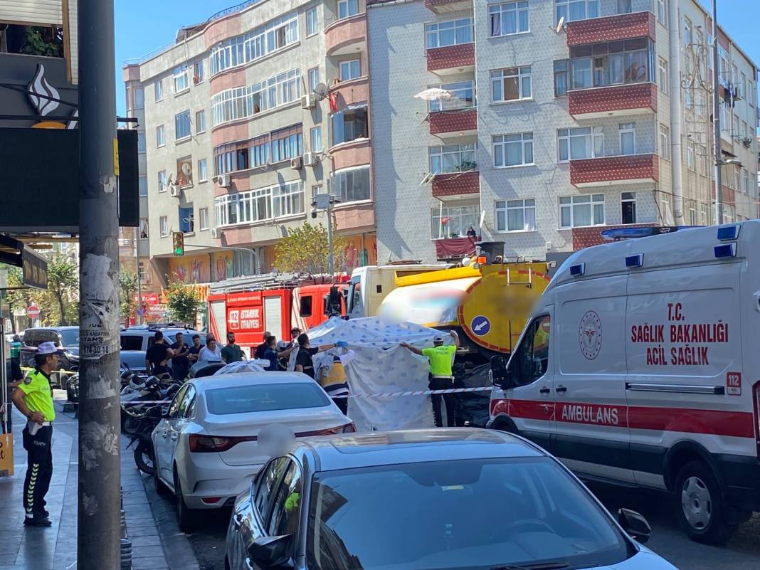 Tonlarca ağırlığın altında kaldı! 1
